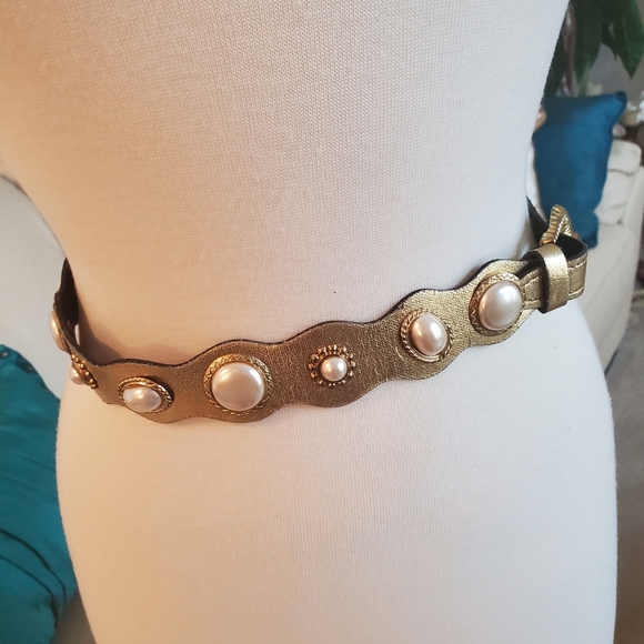 Pearl Embellished Belt - Picture 5 of 8